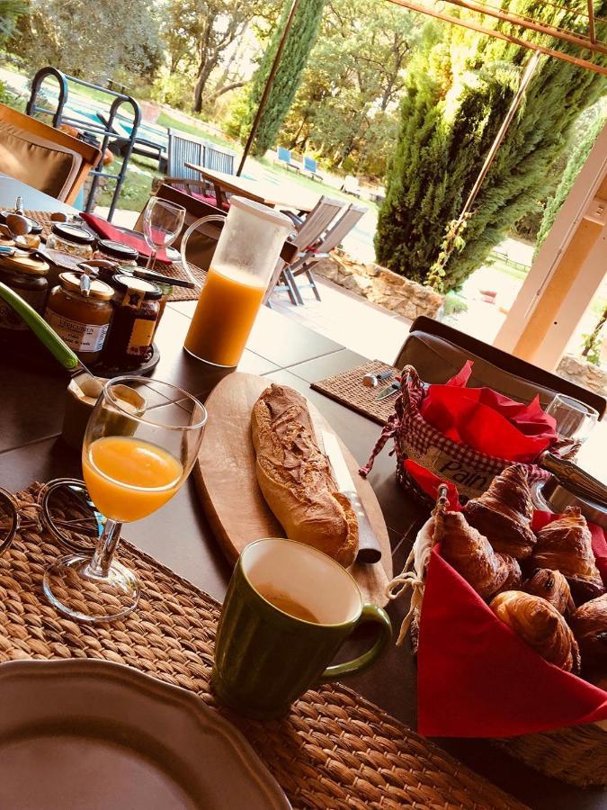 Bed and Breakfast Domaine Du Commandeur Mondragon Экстерьер фото