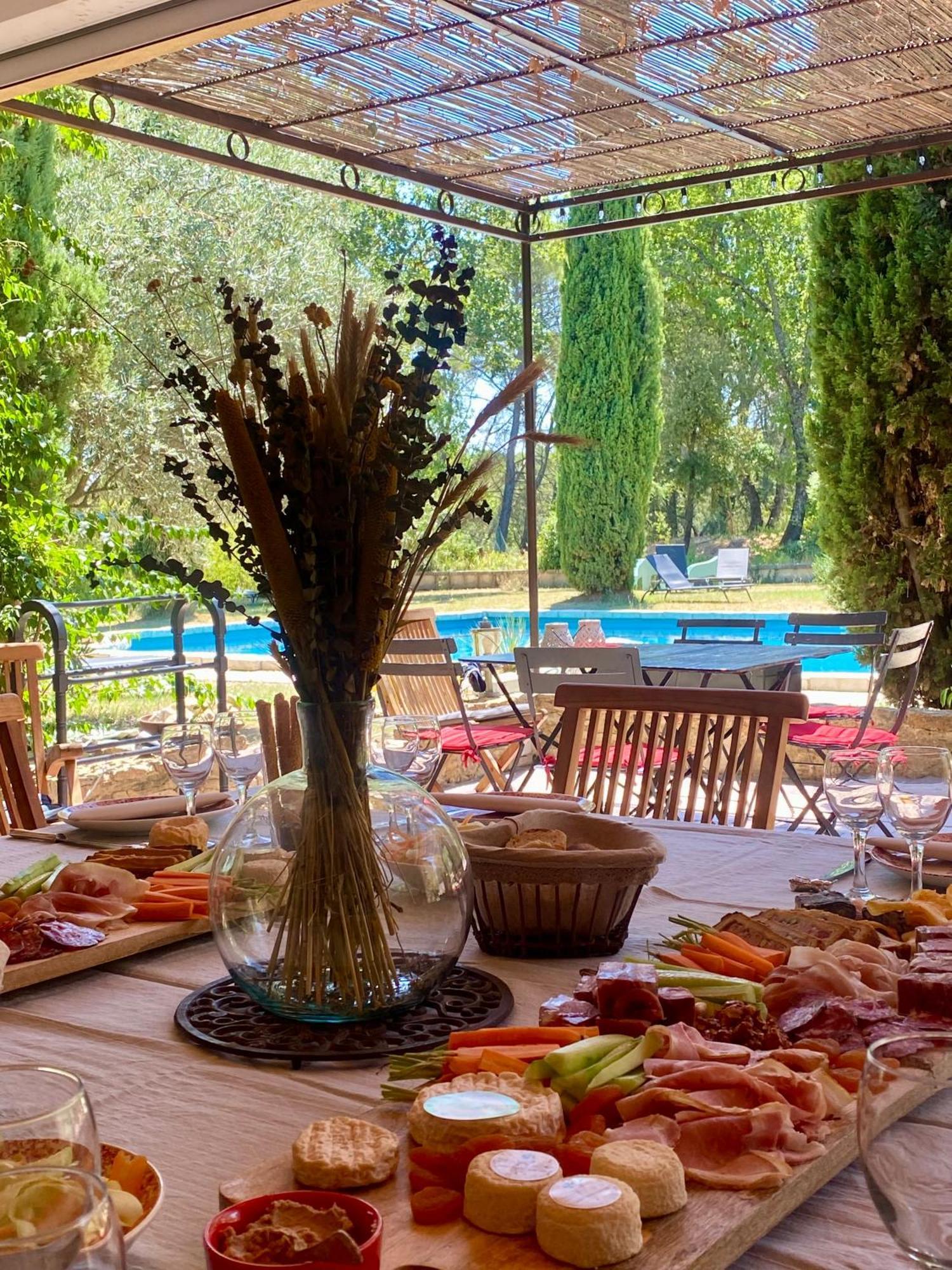 Bed and Breakfast Domaine Du Commandeur Mondragon Экстерьер фото